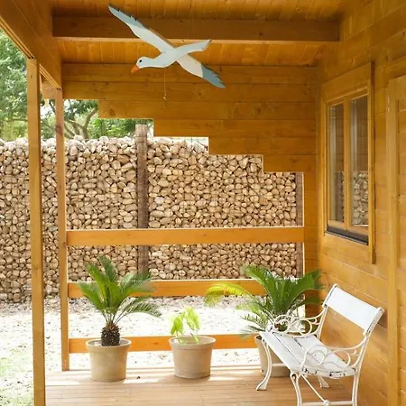Hermoso Bungalow De Madera Seville Exterior photo